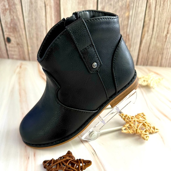 🛍️ Cat & Jack Toddler Girls’ Tiffy Booties 🛍️ - Picture 9 of 9
